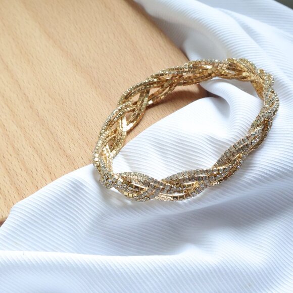 Anne Klein Elegant Bracelet Sparkling Gold-Tone - Picture 2 of 2